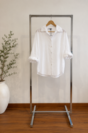 camicia bianca fronte